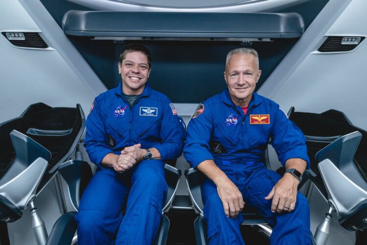 SpaceX планируют запуск первой космической миссии с людьми на борту Crew Dragon весной 2020 года